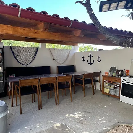 Laki Rab App Проживание в семье Раб