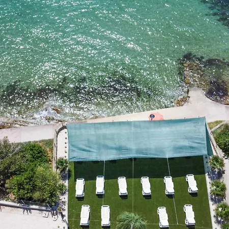 Laki Rab App Проживание в семье