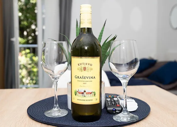 Laki Rab App Проживание в семье *